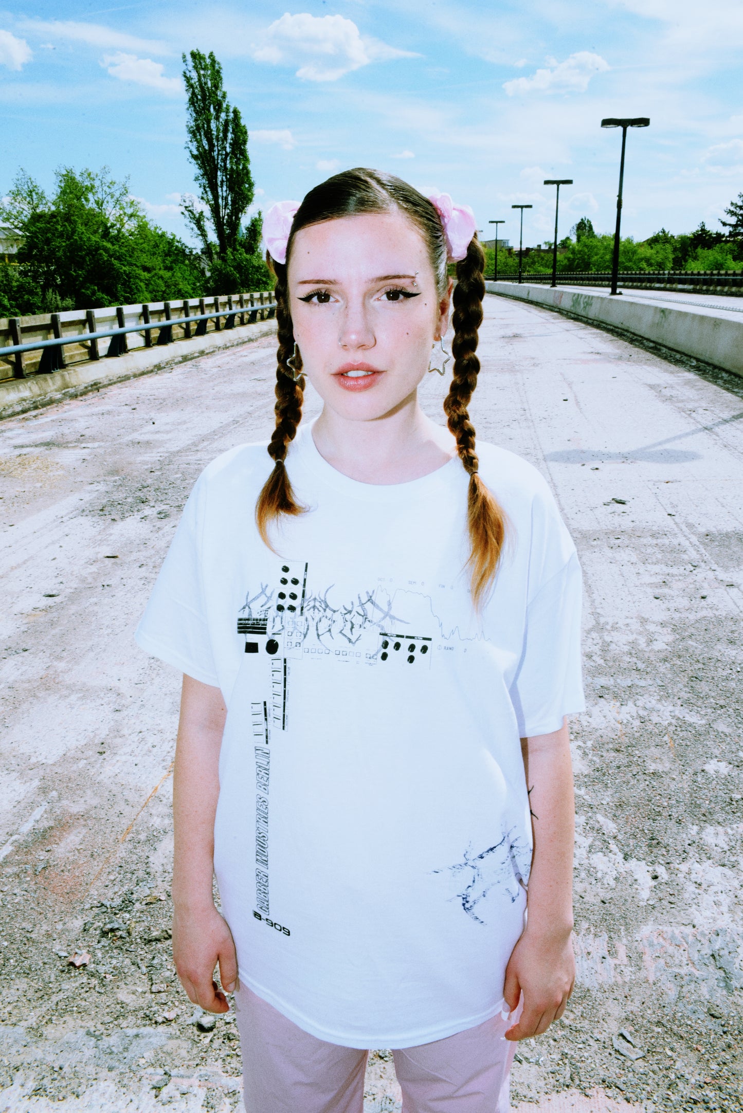 GiB-909 Tribal T-Shirt White
